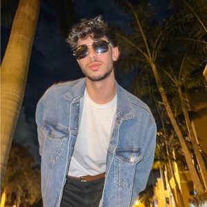 Meet your Posher, Matt